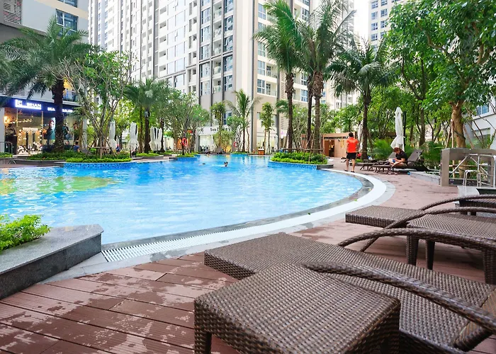 Luxury Apartment In Vinhomes Golden River