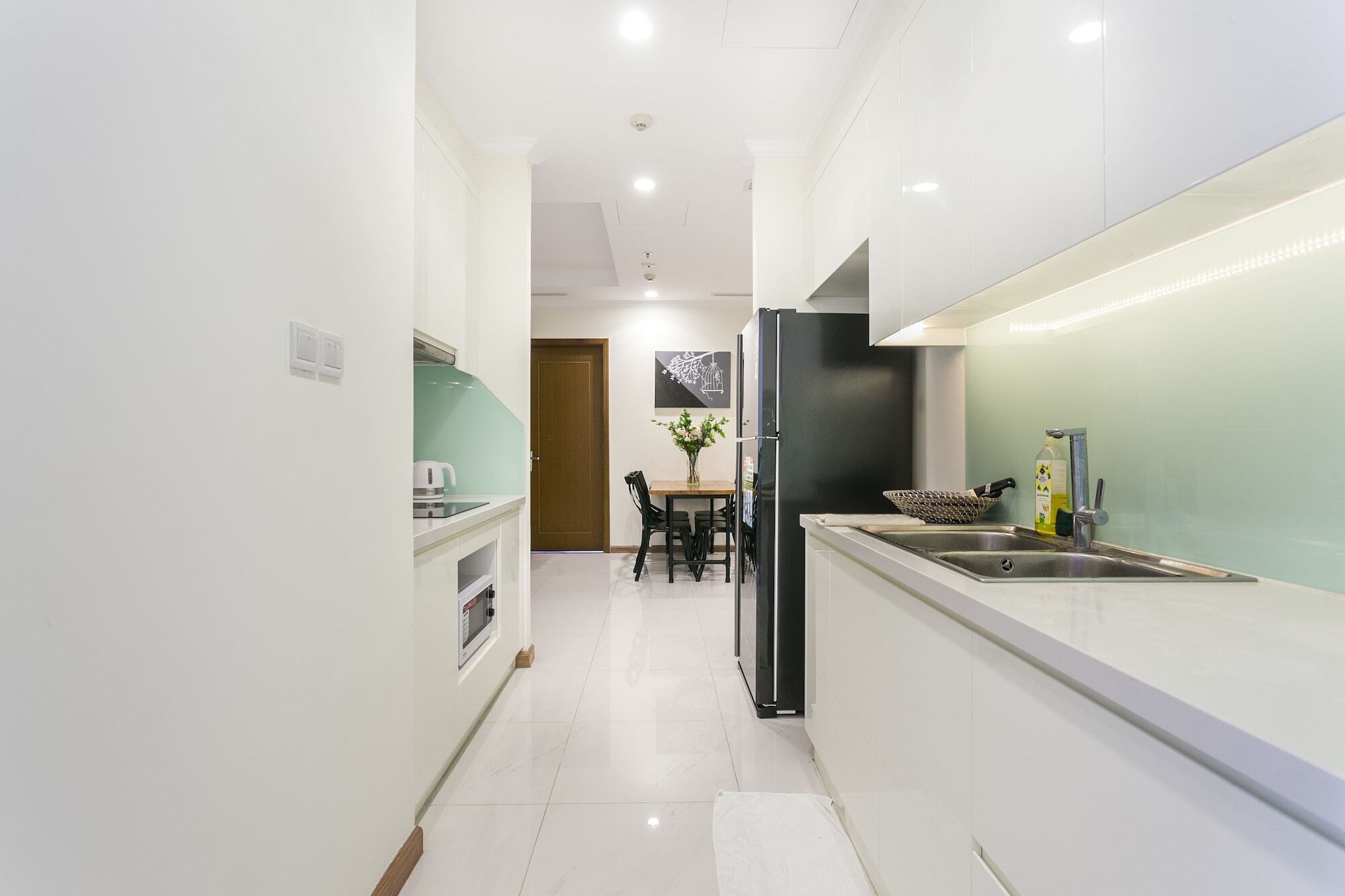 Luxury In Vinhomes Golden River Căn hộ *